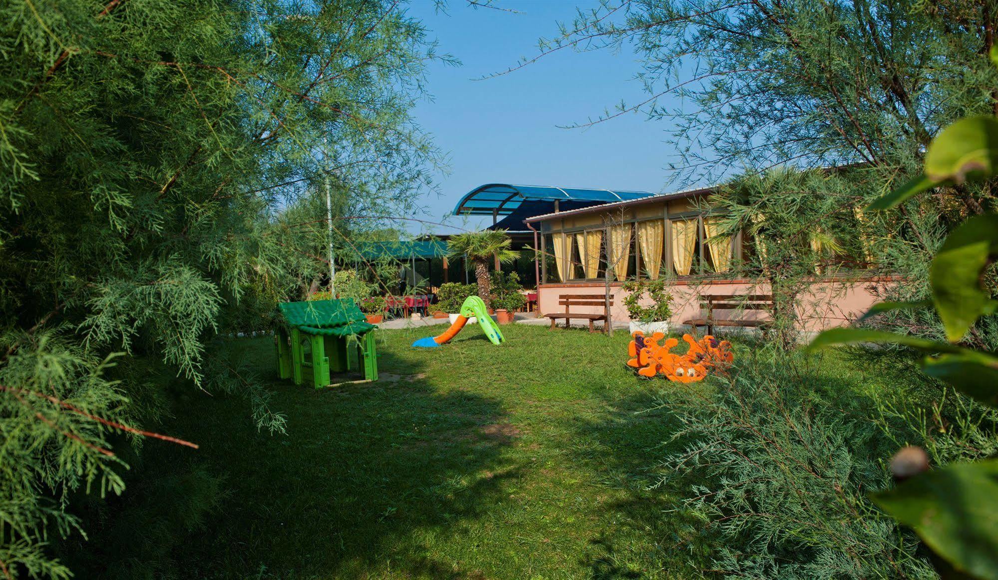 New Camping Le Tamerici تشيزينا المظهر الخارجي الصورة