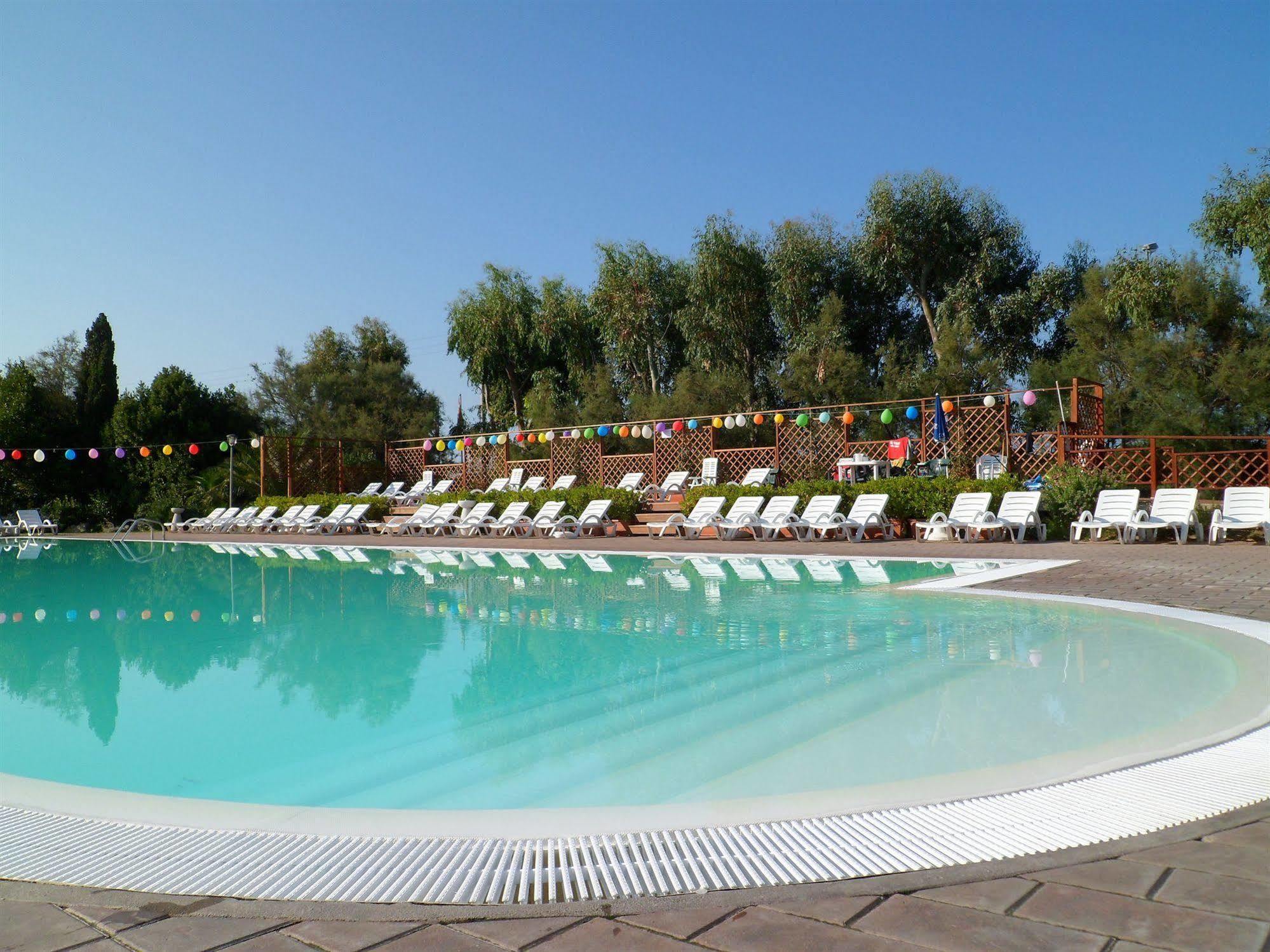 New Camping Le Tamerici تشيزينا المظهر الخارجي الصورة