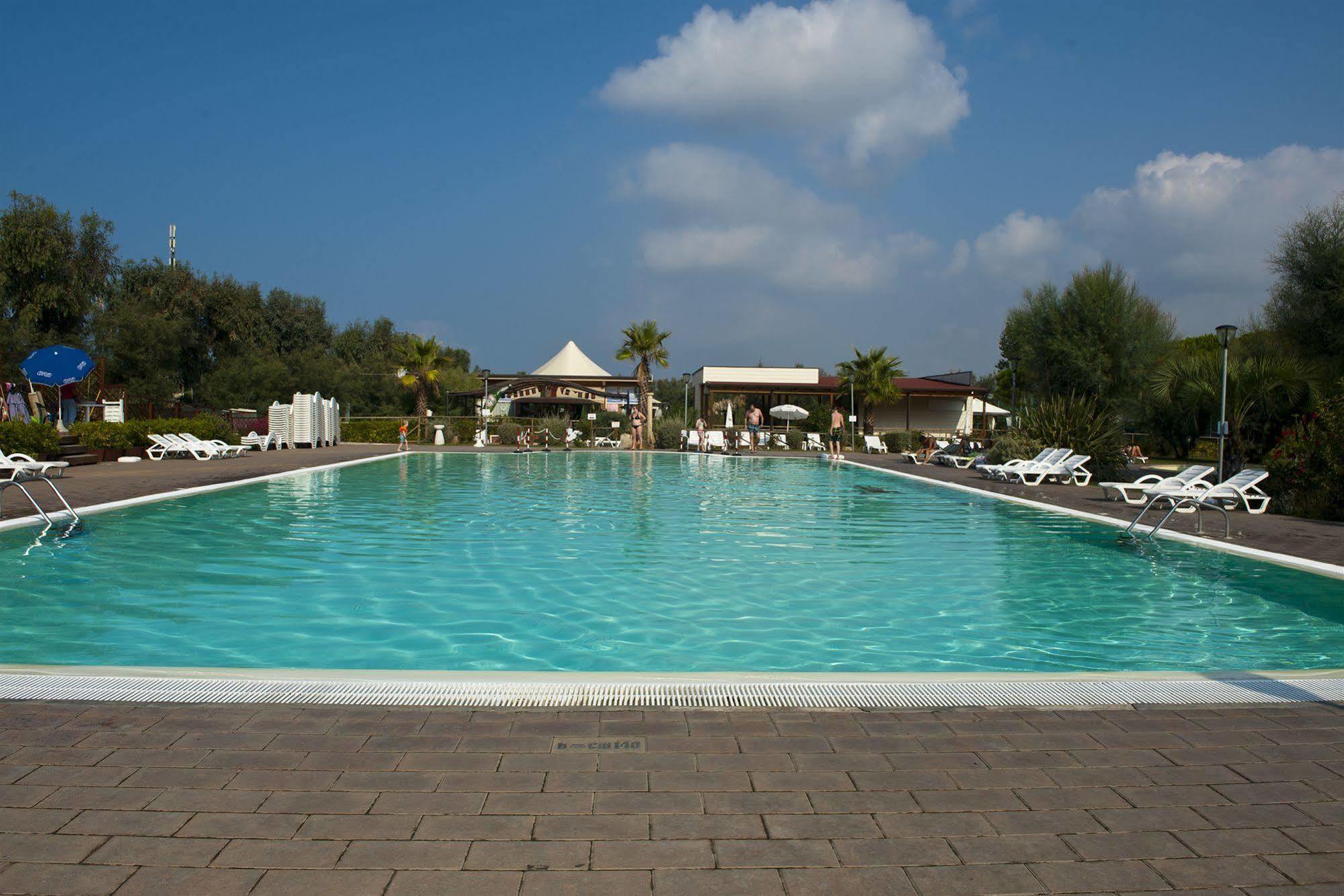 New Camping Le Tamerici تشيزينا المظهر الخارجي الصورة